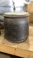 (1) FIRESTONE AIRIDE SPRING