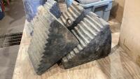 SET OF 4 WHEEL CHOCKS