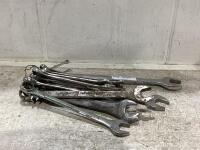 BUNDLE OF WRENCHES SAE