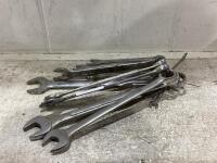 BUNDLE OF WRENCHES SAE