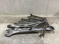 BUNDLE OF WRENCHES SAE