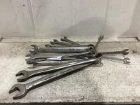 BUNDLE OF WRENCHES SAE