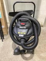 SHOP-VAC ULTRA 10 GALLONS W/ ATTACHMENTS