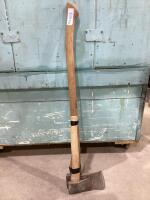 AXE & HATCHET