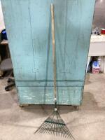 STEEL LAWM RAKE