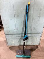 BROOM, WINDSHIELD WIPER & FOAM MOP