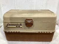 WOODSTREAM FENWICK TACKLE BOX W/ CONTENTS