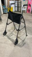 FOLDABLE WALKER