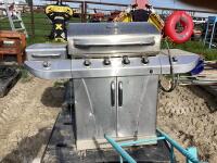 COMMERCIAL INFRARED CHAE-BROIL BARBECUE