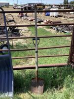 BUNDLE W/ (2) SHOVELS