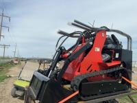New mini skid steer crawler