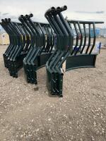 New hurricane style round bale feeder
