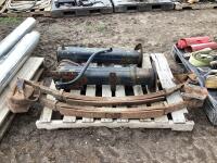 (2) HEAVY DUTY STANDA & (2) MISCELLANEOUS PARTS