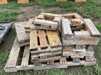 PALLET OF WOODEN BLOCKS