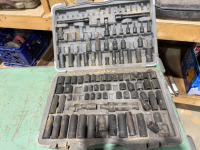 Partial socket set