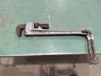 Aluminum pipe wrench