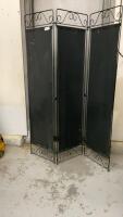 TRIFOLD PRIVACY SCREEN