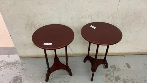 PAIR OF ROUND END TABLES/PLANT STANDS