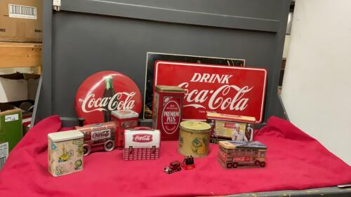 COLLECTION OF COCA COLA ITEMS
