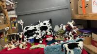 COLLECTION OF COW DECOR - PILLOWS, STUFFIES, ORNAMENTS, MUG AND COASTERS, A RUG, AND A PAPER TOWEL HOLDER