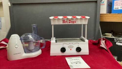 HAMILTON BEACH FOOD PROCESSOR AND A NOSTALGIA TABLE TOP HOT DOG COOKER