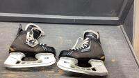 BAUER TUUK HOCKEY SKATES SIZE 8.5