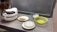 T-FAL ACTIFRY + PLATES, SALT + PEPPER
