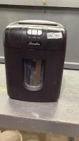 SWINGLINE PAPER SHREDDER