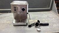 LIVING BASICS ESSPRESSO MAKER