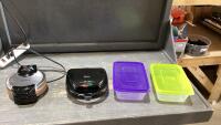 BOX W/ STARFRIT WAFFLE MAKER, BETTY CROCKER SANDWICH MAKER