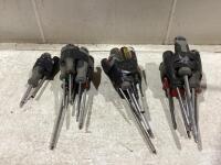 SHOP BOX OF MIXED SCREW DRIVERS