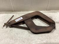 TWIST CLAMP