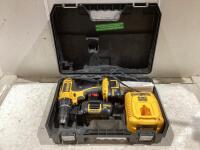 DEWALT DRILL SET