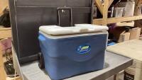 COLEMAN XTREME COOLER W/2 WHEELS + EXTENSION HANDLE