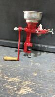 ESTRELLA HAND GRAIN GRINDER
