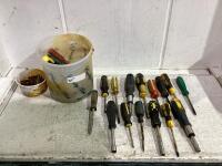 SHOP BOX OF MIXED SCREWDRIVERS & DRILL BITS