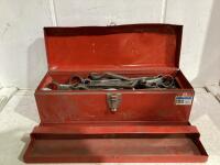 MASTERCRAFT TOOL BOX W/ MIXED WRENCHES (SAE)