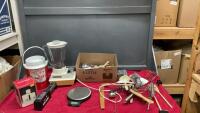 BOX OF KITCHEN ITEMS - COLEMAN WATER JUG, BLENDER, UTENSILS, 3-PPIECE SMALL CANISTER SET, KNIFE SHARPENER ETC