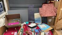 BOX OF CRAFTING ITEMS, SEWING MAT, TOTE BAG, KNITTING NEEDLES, BEADS, ETC