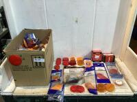 SHOP BOX OF MIXED REFLECTORS