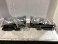 (2) FROMT VEHICLE LIGHTS