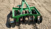 JOHN DEERE 3 POINT DOUBLE DISC