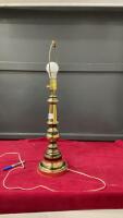 BRASS TABLE LAMP - NO SHADE