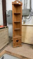 CORNER SHELF