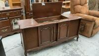ELECTROHOME RADIO/CASSETTE/RECORD PLAYER IN CABINET