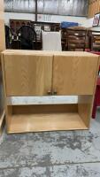CABINET TOP W/ 2 DOORS