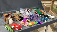 BOX W/ TY BEANIE BABIES - 30 PIECES - 1993-2000
