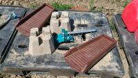 Assorted Patio Accessories
