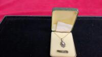 VINTAGE NECKLACE W/ OPAL