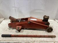 FLOOR JACK